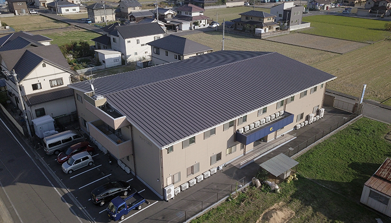 松山市内の介護施設の空撮